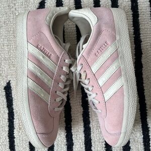 ADIDAS GAZELLES SIZE 6.5 LIKE NEW